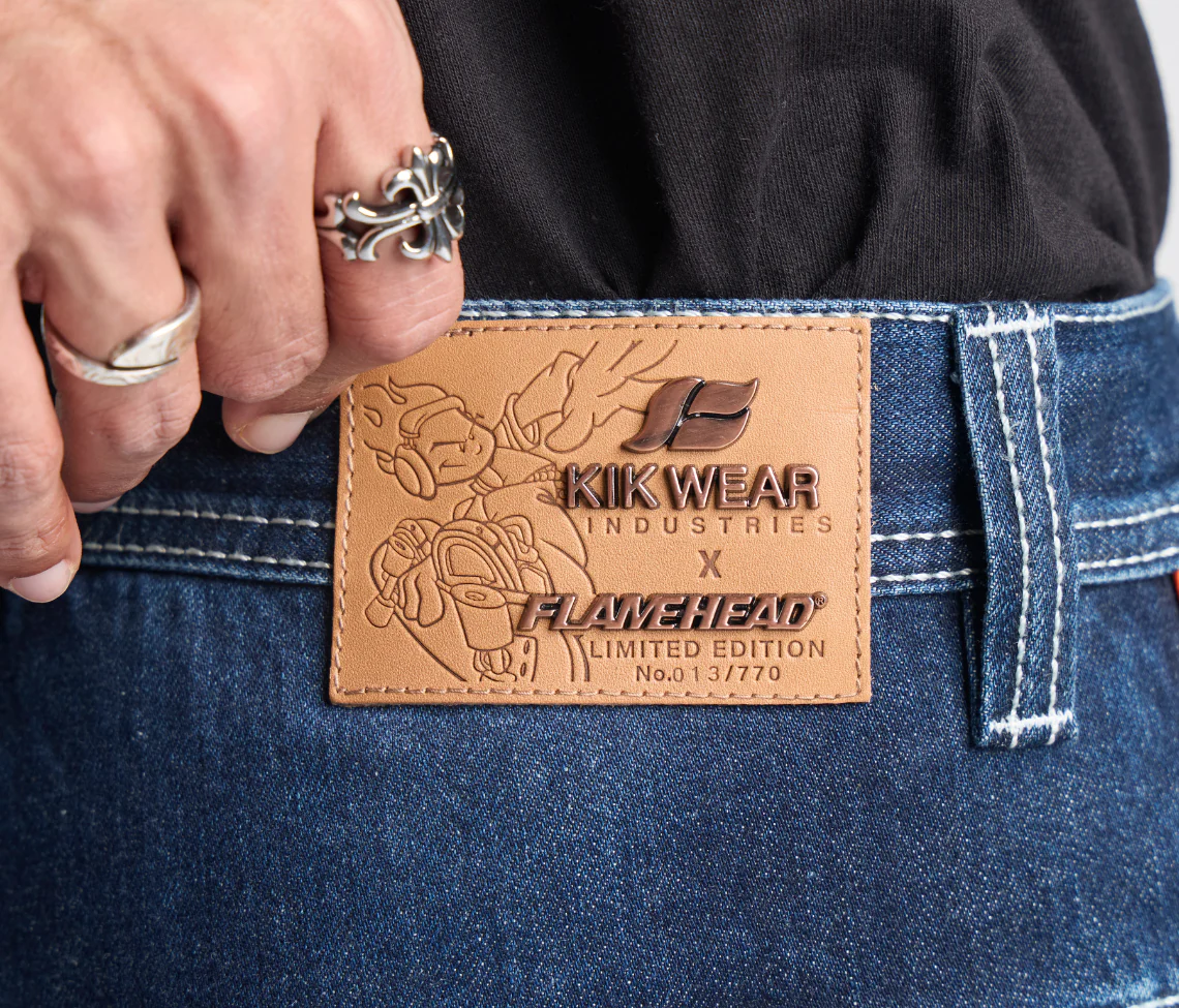 KIKWEAR X FLAMEHEAD CARPENTER 22" AZUL DARK WASH - Image 8